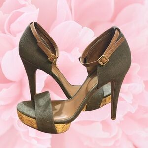 Tory Burch ‘Amina’ High Heel Sandals In Olive, Size US 10M, No Box